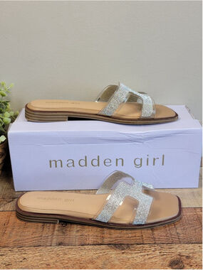 Madden Girl 7 Hailey Silver Rhinestone Crystal Slides Flat Strappy Sandals